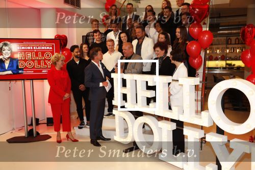 Amsterdam 21 mei 2019
iris v d Ende presnteert met haar bedrijf medialane de cast van hello Dolly met oa Simone Kleinsman Paul de Leeuw Freek Bartels Jorgen Raymann en Marjolein Touw.. Frits Sissing