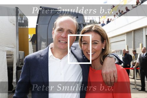 Zandvoort 18 mei 2019
Jumbo racedagen op circuit Zandvoort met oa aanwezig Frits v Eerd met zijn vrouw Famke v Eerd