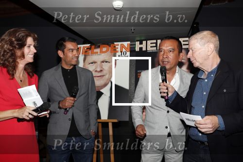 Amsterdam 29 mei 2019
10 jaar magazine Helden geporesnteerd bij Gassan Diamonds.
Frits en Barbara Barend praten met inge de Bruijn Ronald Koeman en Giovanni Bronkhorst. Giovanni kwam met zijn vrouiw zoon en vader en moeder