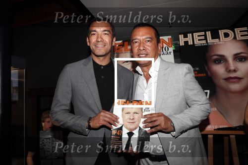 Amsterdam 29 mei 2019
10 jaar magazine Helden geporesnteerd bij Gassan Diamonds.
Frits en Barbara Barend praten met inge de Bruijn Ronald Koeman en Giovanni Bronkhorst. Giovanni kwam met zijn vrouiw zoon en vader en moeder