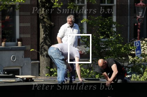 Amsterdam 22 mei 2019
Hans v d Togt is zijn woonark / woonboot compleet aan het verbouwen.