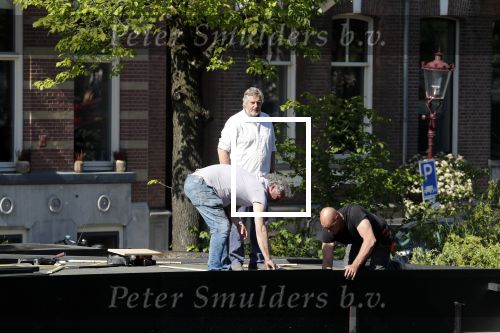 Amsterdam 22 mei 2019
Hans v d Togt is zijn woonark / woonboot compleet aan het verbouwen.