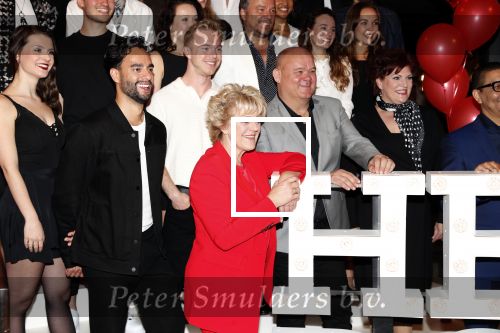 Amsterdam 21 mei 2019
iris v d Ende presnteert met haar bedrijf medialane de cast van hello Dolly met oa Simone Kleinsman Paul de Leeuw Freek Bartels Jorgen Raymann en Marjolein Touw.