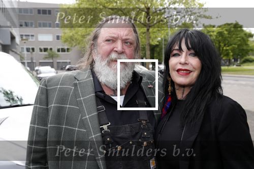 Amsterdam 17 mei 2019
Opening Art Zuid door Jan des Bouvrie. Henk en Louise Schiffmacher