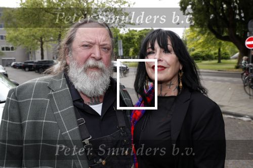 Amsterdam 17 mei 2019
Opening Art Zuid door Jan des Bouvrie. Henk en Louise Schiffmacher