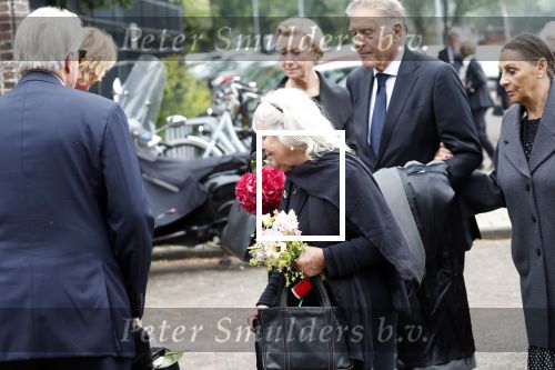 Maarssen Amsterdam 5 juni 2019
Crematie Martine Bijl op zorgvlied in Amsterdam. Herma Krabbe