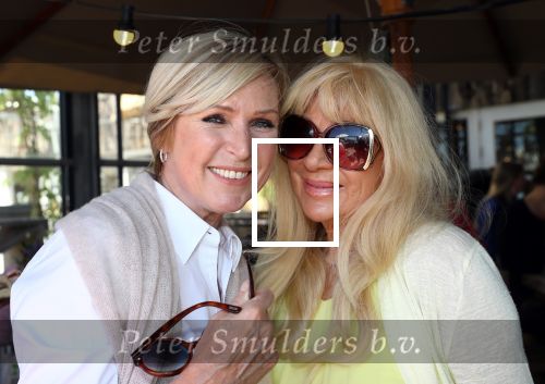 Castricum aan Zee, 15 Mei 2019 Uitreiking boek Sonja BakkerIngeborg Smulders en Mary Borsato