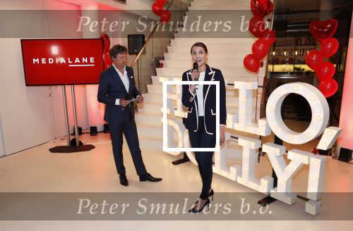 Amsterdam 21 mei 2019
iris v d Ende presnteert met haar bedrijf medialane de cast van hello Dolly met oa Simone Kleinsman Paul de Leeuw Freek Bartels Jorgen Raymann en Marjolein Touw.