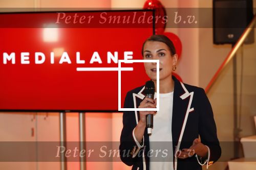 Amsterdam 21 mei 2019
iris v d Ende presnteert met haar bedrijf medialane de cast van hello Dolly met oa Simone Kleinsman Paul de Leeuw Freek Bartels Jorgen Raymann en Marjolein Touw.
