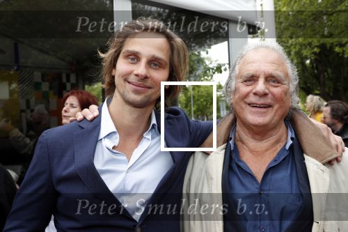 Amsterdam 17 mei 2019
Opening Art Zuid door Jan des Bouvrie. De zoon van Jan Cremer , ivan Cremer had ook een heel mooi kunstwerk gemaakt.