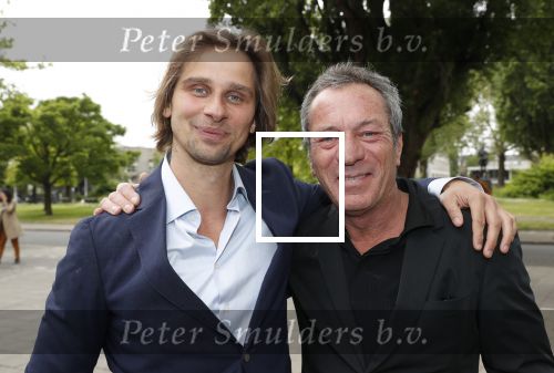 Amsterdam 17 mei 2019
Opening Art Zuid door Jan des Bouvrie. De zoon van Jan Cremer , ivan Cremer had ook een heel mooi kunstwerk gemaakt.