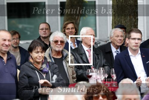 Amsterdam 17 mei 2019
Opening Art Zuid door Jan des Bouvrie. De zoon van Jan Cremer , ivan Cremer had ook een heel mooi kunstwerk gemaakt.