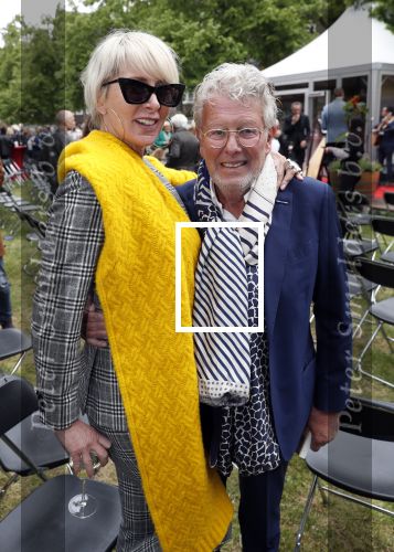 Amsterdam 17 mei 2019
Opening Art Zuid door Jan des Bouvrie. jan met zijn vrouw Monique