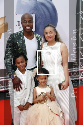 Amsterdam 2 juni 2019
Premiere huisdiergeheimen 2 in pathe arena. Jandino Asporaat kwam met vrouw en kinderen