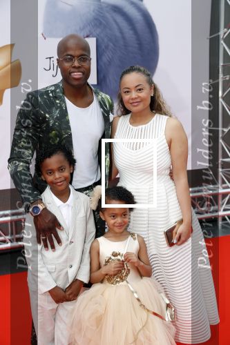 Amsterdam 2 juni 2019
Premiere huisdiergeheimen 2 in pathe arena. Jandino Asporaat kwam met vrouw en kinderen