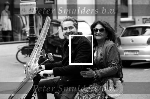 Amsterdam 17 mei 2019
Jelle Feenstra met zijn moeder op vespa scooter.