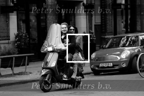 Amsterdam 17 mei 2019
Jelle Feenstra met zijn moeder op vespa scooter.