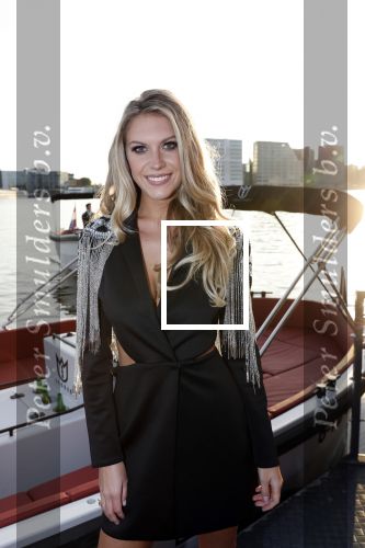 Amsterdam 22 mei 2019
FHM 500 bij the butcher in de ADAM Toren. Jessie Jazz Vuijk
