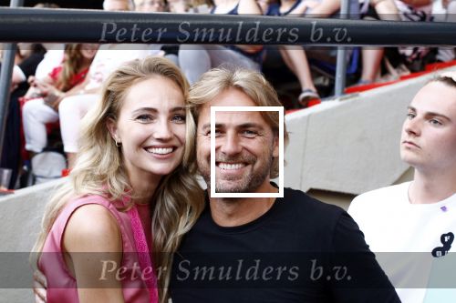 Rotterdam 1 juni 2019
Marco Borsato in de kuip. Wat een geweldige show gaf Marco. John  Ewbank met zijn vriendin Kelly Weekers