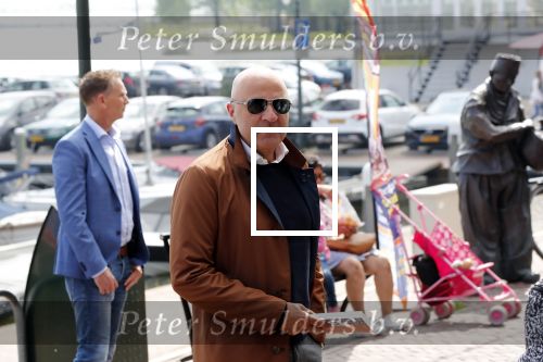 Volendam 22 mei 2019
Boekpresentatie Keje Molenaar bij dine en wine op de dijk in Volendam. Jan Smit presenteert het.
 John v d Heuvel (met beveiliging) en Maarten Spanjer