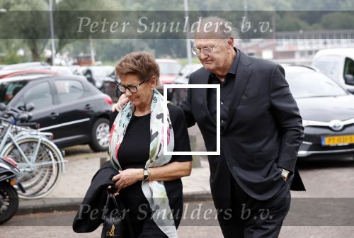 Maarssen Amsterdam 5 juni 2019
Crematie Martine Bijl op zorgvlied in Amsterdam. 
Joop v d Ende en Janine v d Ende