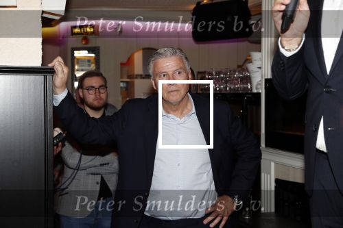 Volendam 22 mei 2019
Boekpresentatie Keje Molenaar bij dine en wine op de dijk in Volendam. Jan Smit presenteert het.
Matthijs de Ligt is er met zijn vriendin Annekee Molenaar