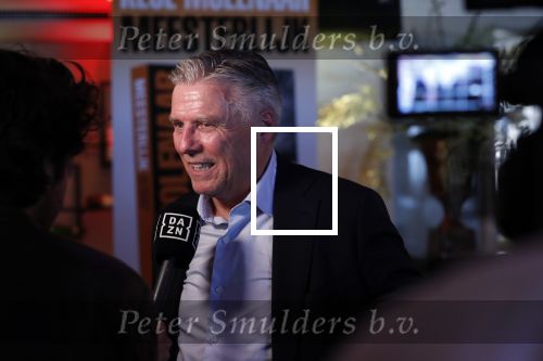 Volendam 22 mei 2019
Boekpresentatie Keje Molenaar bij dine en wine op de dijk in Volendam. Jan Smit presenteert het.