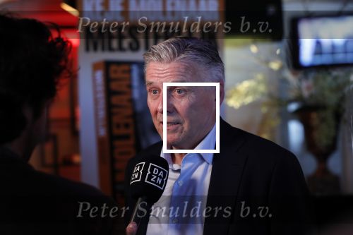 Volendam 22 mei 2019
Boekpresentatie Keje Molenaar bij dine en wine op de dijk in Volendam. Jan Smit presenteert het.