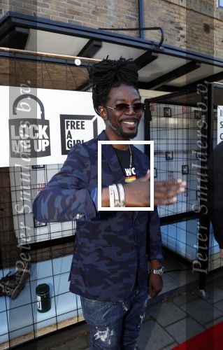 Blaricum 13 mei 2019
Free a girl gala in the red sun in Blaricum.
Kenny B