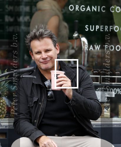 Amsterdam 27 mei 2019
Leco v Zadelhoff drinkt verse shake.
