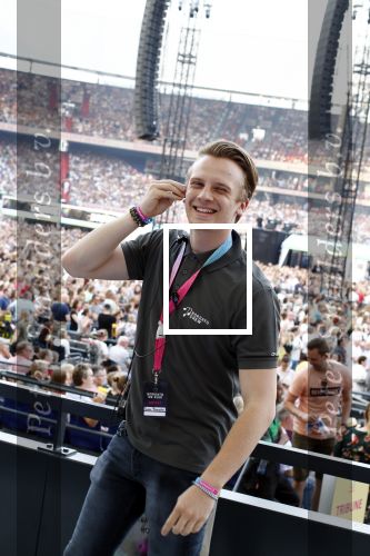 Rotterdam 1 juni 2019
Marco Borsato in de kuip. Wat een geweldige show gaf Marco. Luca Borstao