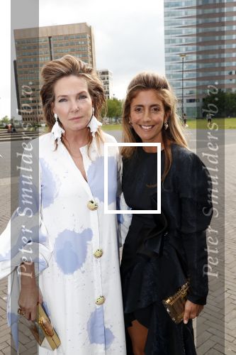 Amsterdam 25 mei 2019
Amsterdam dam diner tbv het aidsfonds in AFAS live. Dani Bles met Mariska Dietz