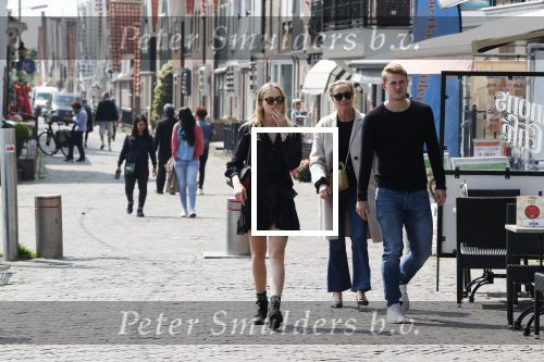 Volendam 22 mei 2019
Boekpresentatie Keje Molenaar bij dine en wine op de dijk in Volendam. Jan Smit presenteert het.
Matthijs de Ligt is er met zijn vriendin Annekee Molenaar