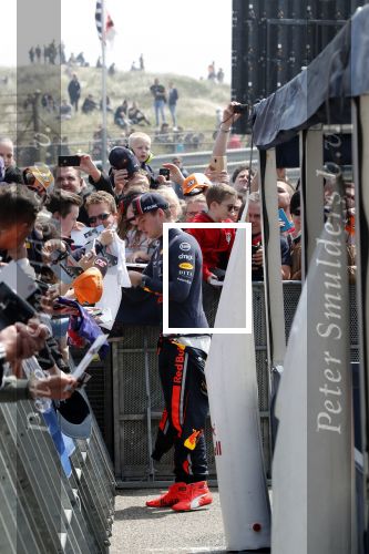 Zandvoort 18 mei 2019
Jumbo racedagen op circuit Zandvoort met oa aanwezig Max Verstappen en Pierre Gasly van het Red Bull F1 team.
