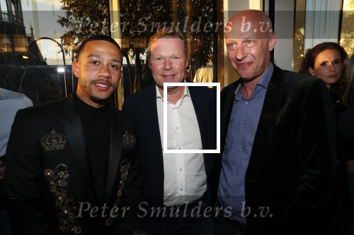 Amsterdam 28 mei 2019
Boekpresentatie Memphis Depay (heart of a lion) in het W hotel. Memphis met schrijver Simon Zwartkruis en Ronald Koeman