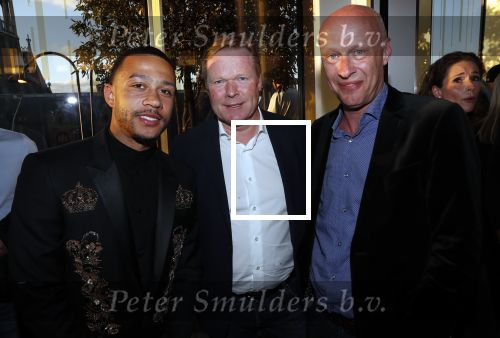 Amsterdam 28 mei 2019
Boekpresentatie Memphis Depay (heart of a lion) in het W hotel. Memphis met schrijver Simon Zwartkruis en Ronald Koeman