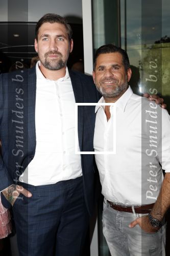 Amsterdam 22 mei 2019
FHM 500 bij the butcher in de ADAM Toren. Micha Noot met een kennis