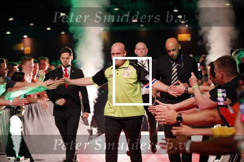 Zwolle 26 mei 2019
Raymond v Barneveld VS Michael v Gerwen op the dutch masters.
Michael zijn vrouw Daphne v Gerwen en Raymond zijn nieuwe vriendin Julia zijn ook aanwezig alsmede de manager van raymond , Jerry v Vianen