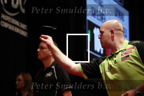 Zwolle 26 mei 2019
Raymond v Barneveld VS Michael v Gerwen op the dutch masters.
Michael zijn vrouw Daphne v Gerwen en Raymond zijn nieuwe vriendin Julia zijn ook aanwezig alsmede de manager van raymond , Jerry v Vianen