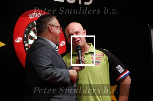 Zwolle 26 mei 2019
Raymond v Barneveld VS Michael v Gerwen op the dutch masters.
Michael zijn vrouw Daphne v Gerwen en Raymond zijn nieuwe vriendin Julia zijn ook aanwezig alsmede de manager van raymond , Jerry v Vianen