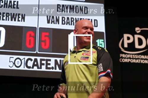 Zwolle 26 mei 2019
Raymond v Barneveld VS Michael v Gerwen op the dutch masters.
Michael zijn vrouw Daphne v Gerwen en Raymond zijn nieuwe vriendin Julia zijn ook aanwezig alsmede de manager van raymond , Jerry v Vianen