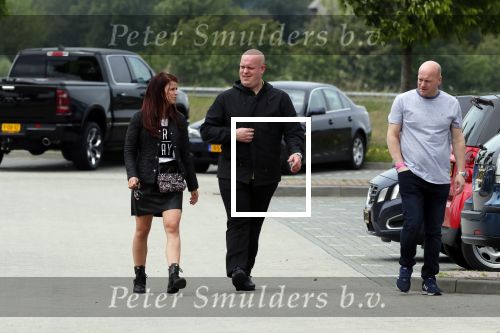 Zwolle 26 mei 2019
Raymond v Barneveld VS Michael v Gerwen op the dutch masters.
Michael zijn vrouw Daphne v Gerwen en Raymond zijn nieuwe vriendin Julia zijn ook aanwezig alsmede de manager van raymond , Jerry v Vianen