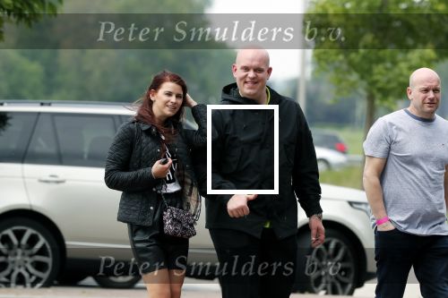 Zwolle 26 mei 2019
Raymond v Barneveld VS Michael v Gerwen op the dutch masters.
Michael zijn vrouw Daphne v Gerwen en Raymond zijn nieuwe vriendin Julia zijn ook aanwezig alsmede de manager van raymond , Jerry v Vianen