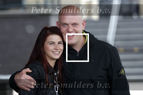 Zwolle 26 mei 2019
Raymond v Barneveld VS Michael v Gerwen op the dutch masters.
Michael zijn vrouw Daphne v Gerwen en Raymond zijn nieuwe vriendin Julia zijn ook aanwezig alsmede de manager van raymond , Jerry v Vianen