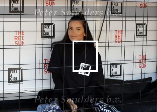 Blaricum 13 mei 2019
Free a girl gala in the red sun in Blaricum. Monica Geuze