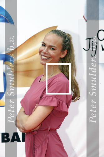 Amsterdam 2 juni 2019
Premiere huisdiergeheimen 2 in pathe arena. Nicolette Kluijver kwam met haar man en hun 3 kinderen