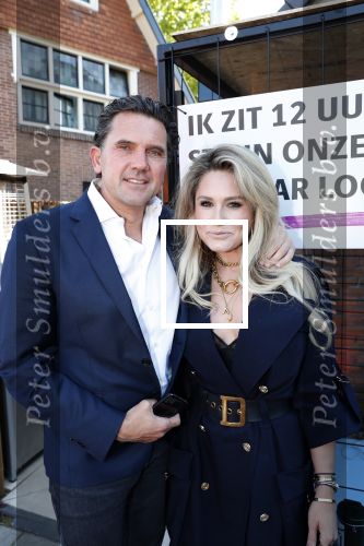 Blaricum 13 mei 2019
Free a girl gala in the red sun in Blaricum.
Nikkie Plessen kwam met partner Ruben Bontekoe