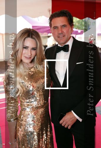 Amsterdam 25 mei 2019
Amsterdam dam diner tbv het aidsfonds in AFAS live. Nikkie Plessen met partner Ruben Bontekoe