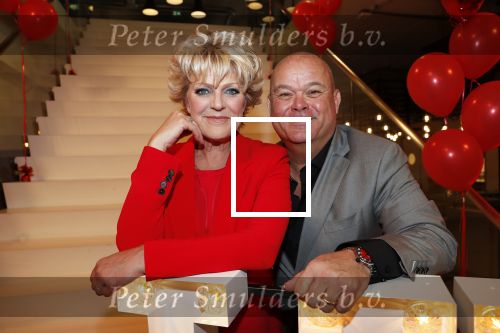 Amsterdam 21 mei 2019
iris v d Ende presnteert met haar bedrijf medialane de cast van hello Dolly met oa Simone Kleinsman Paul de Leeuw Freek Bartels Jorgen Raymann en Marjolein Touw.