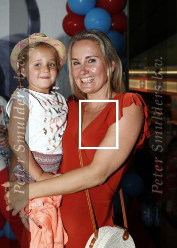 Amsterdam 2 juni 2019
Premiere huisdiergeheimen 2 in pathe arena. Peggy Vrijens met  dochter